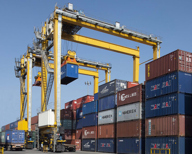 Rubber-Tyred Gantry (RTG) Cranes